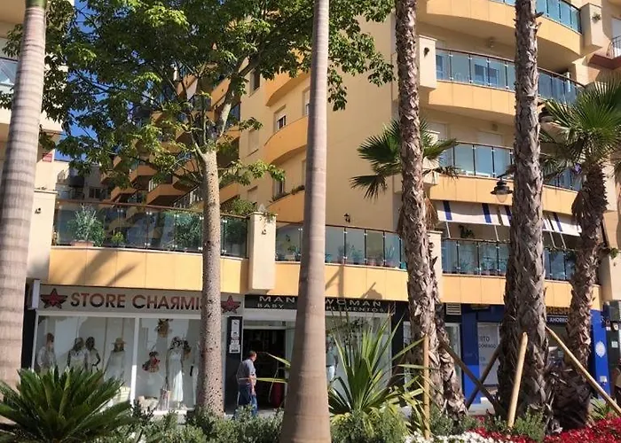 La Rada Centro إِستيبونا